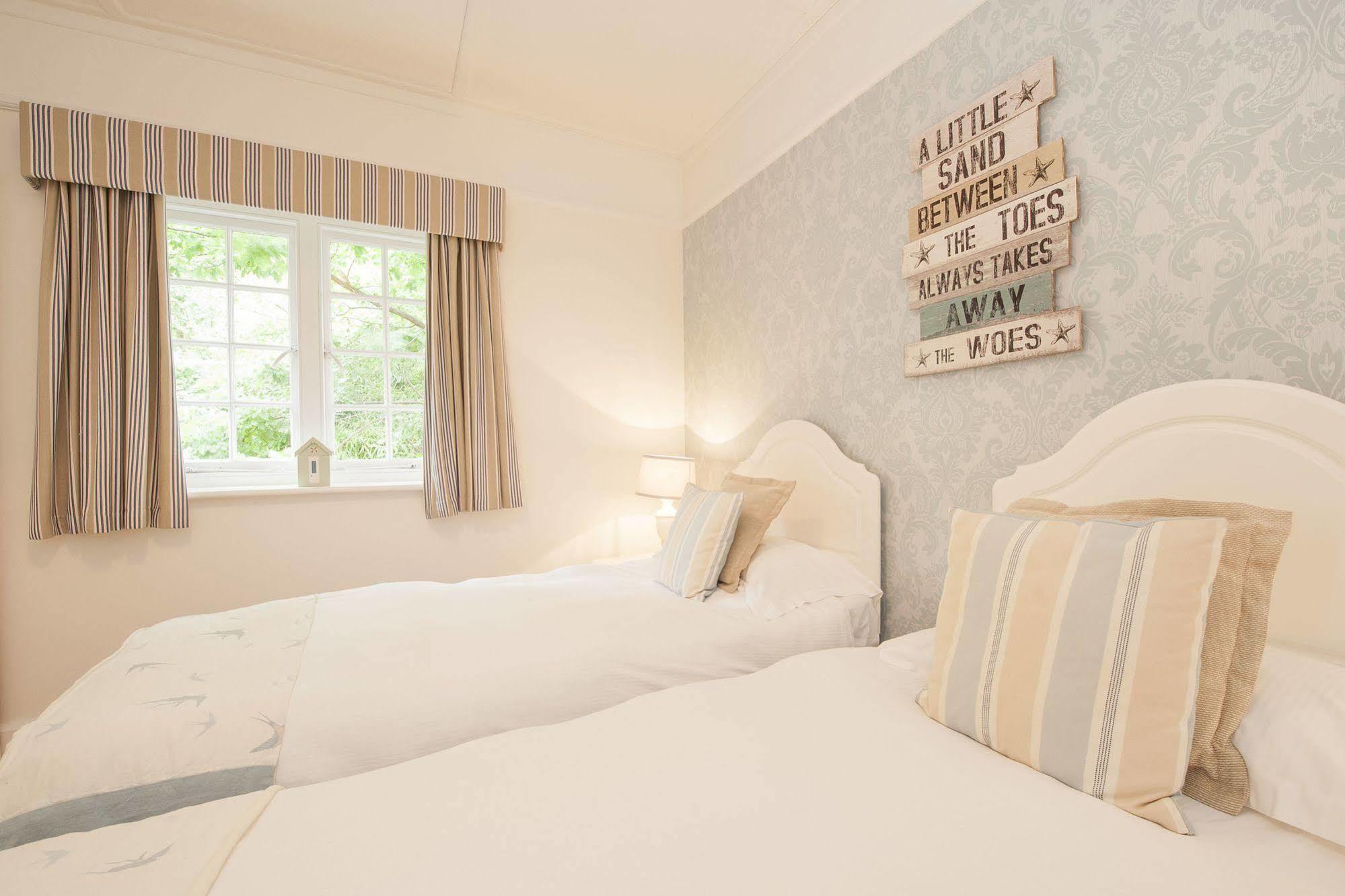 The Fishbourne Bed & Breakfast Fishbourne  Dış mekan fotoğraf